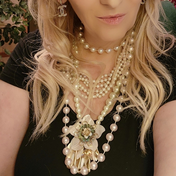 Vintage 70s Statement Runway Necklace Faux Glass Pearls Abalone MOP Flower Rare - Picture 7 of 8